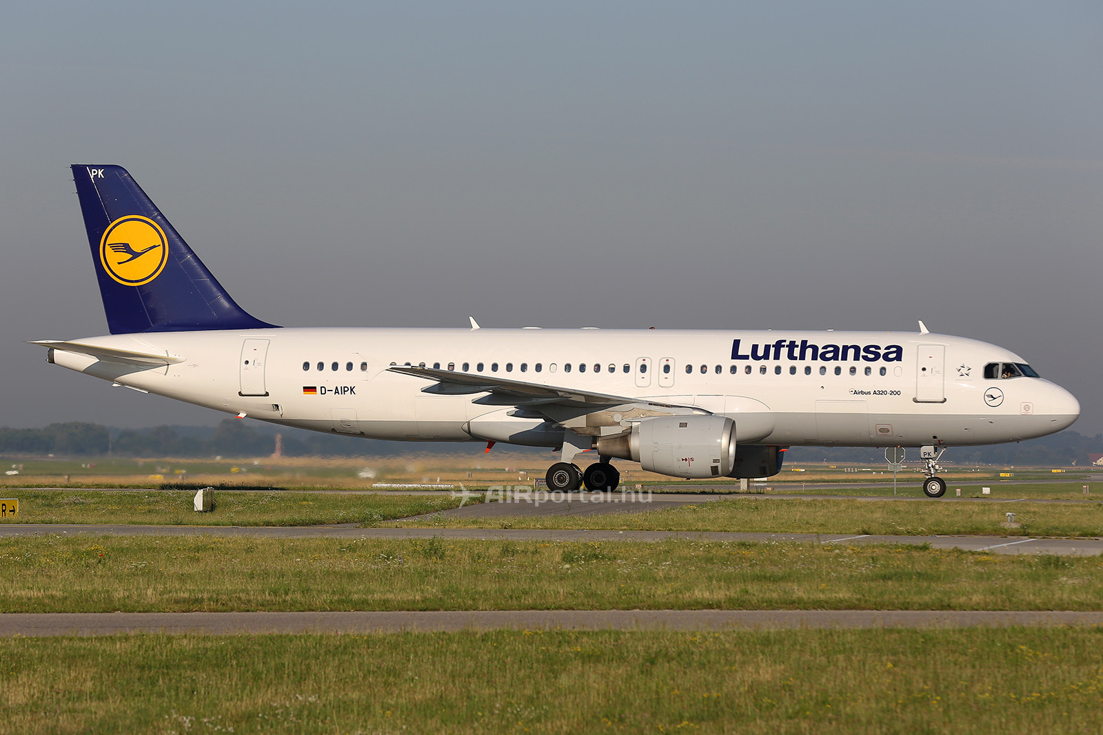 Füstjelzés: Lufthansa útmegszakítás Ferihegyen